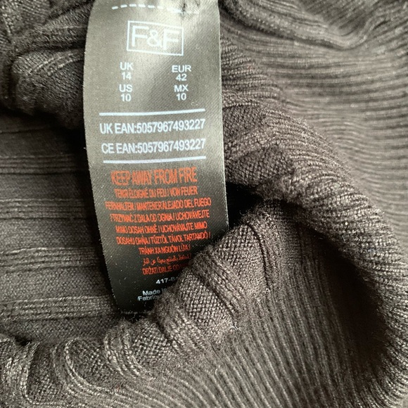 F&F Black Turtleneck Size 10 (US) - Picture 4 of 4